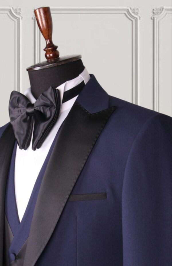 Classic Tuxedo Suit - Image 2