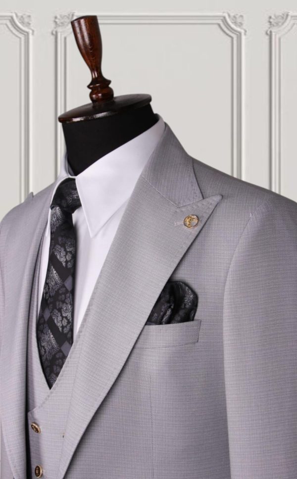 Classic Three-piece Suit - Image 2