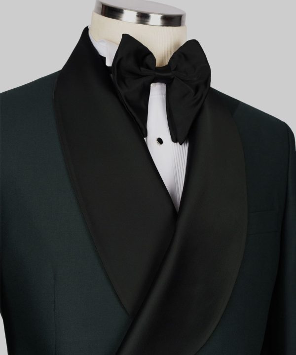 Classic Tuxedo Suit - Image 4